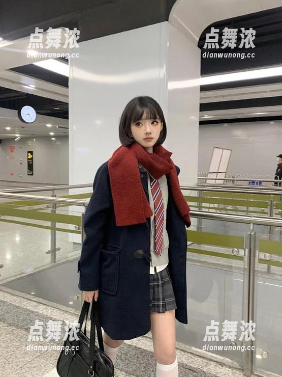 51app 想知道她的裙子多少个色?51app直达你的好奇心!