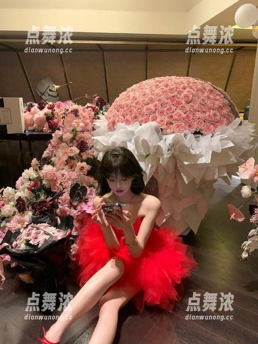 51cg “51cg10”网站:当瓜吃到你嘴里,心情不由自主的好起来!