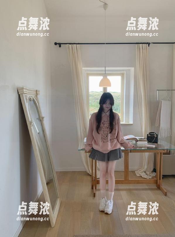 51今日吃瓜 “51今日吃瓜”新鲜更新!大瓜又来了,别让你的眼睛错过这丛林中的精彩。