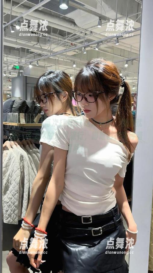 51吃瓜 每次打开51吃瓜网址,观看就是一场无尽的心灵旅行,脚趾都在期待着冒险!