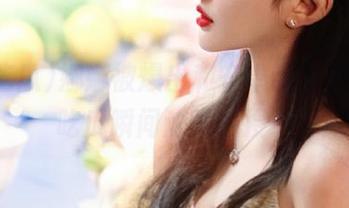 娜娜被爆出和安卓谈恋爱，51吃瓜瞬间沦为热搜！