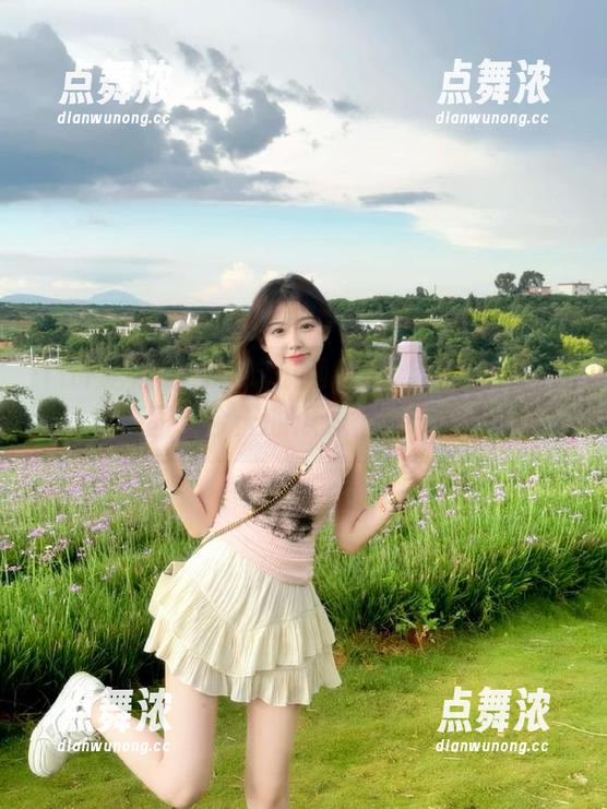 51吃瓜网 51吃瓜网的网址像是个藏宝图,今天的瓜埋得挺深...