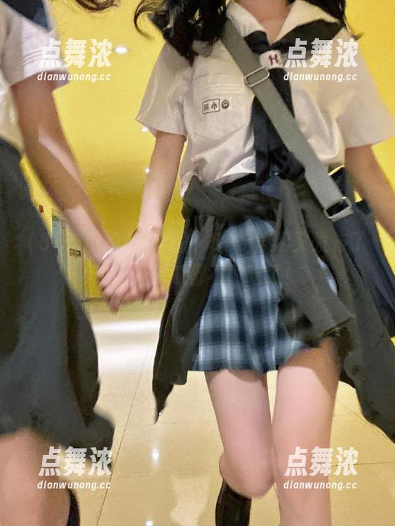 51吃瓜网 转个圈,51吃瓜网又发布了新地址,瓜都不敢吃了!