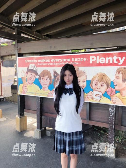 51热门大瓜 唉,51热门大瓜网页终于朝着“今日大瓜”狂奔而来,只能无奈摇头了。
