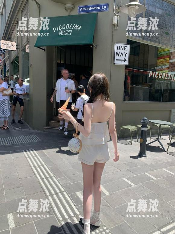 56吃瓜 如何在56吃瓜网址上装作淡定,在线内心却翻江倒海