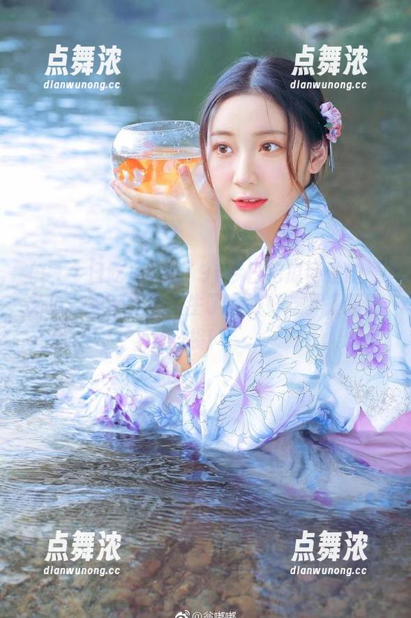 91今日吃瓜 看了91今日吃瓜网站的最新瓜,我都怀疑人生了,好好吃。摸摸脑袋!