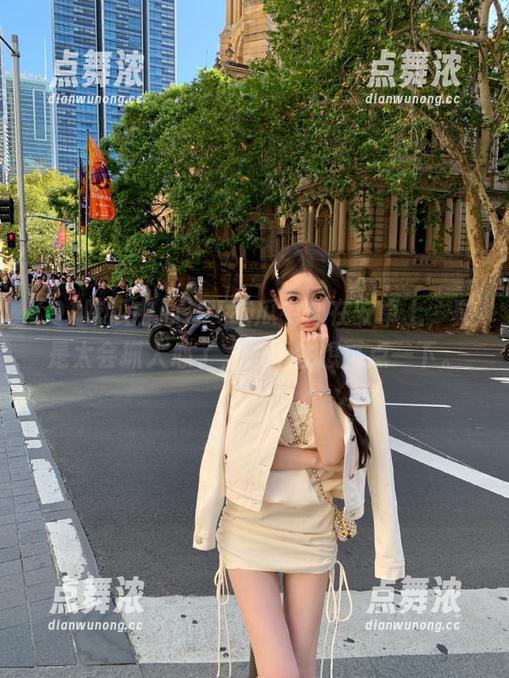 91吃瓜中心 91吃瓜中心在安卓上,真是太会抓人心了,忍不住想再点一下。