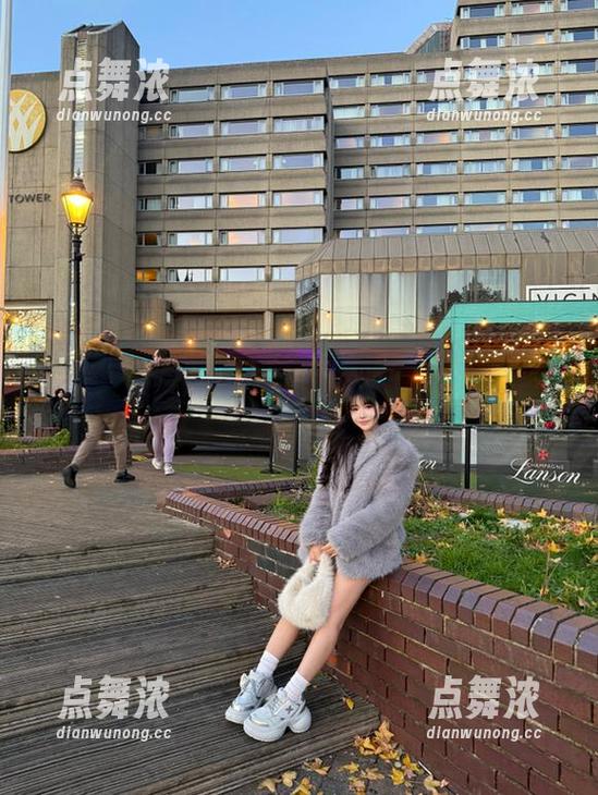 hlw.bet苹果版的评论区真是个疯狂的集市，完全停不下来！