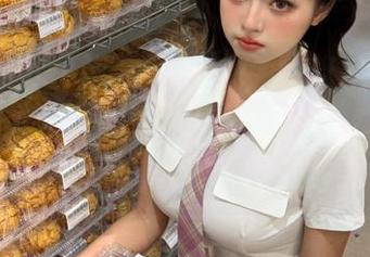 观看“www吃瓜网”视频，收获一天的欢乐，当“top”事情发生的时候可千万别喝水哦！