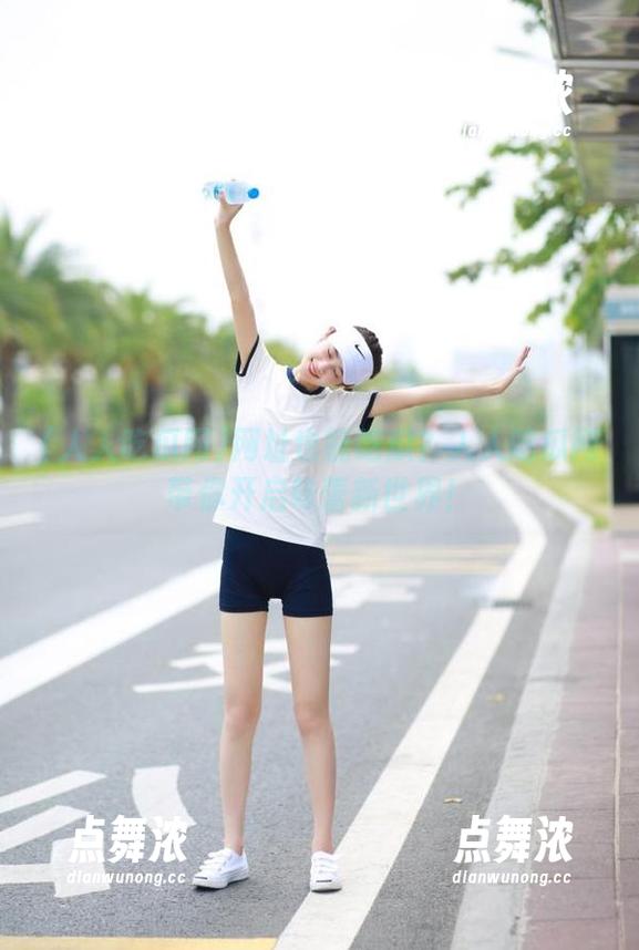 人人吃瓜网 网址也能吃瓜?人人吃瓜网带你开启味蕾新世界!