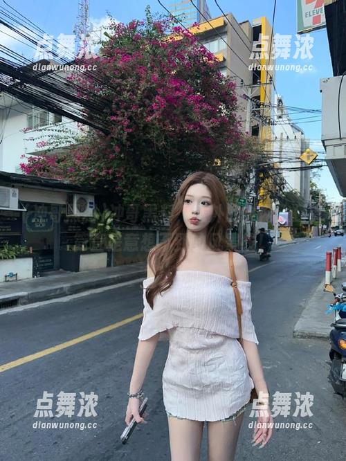冲哥黑料 冲哥黑料,意外的全网入口,简直是意想不到的风景线!