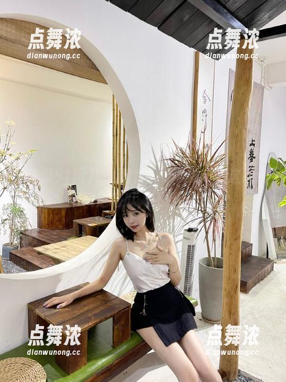 吃瓜51网 吃瓜51网App发布,这次我不只是吃瓜,还要点评!