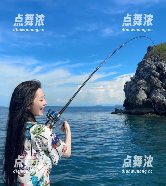 吃瓜不打烊 吃瓜不打烊,在线掀起全民吃瓜的热潮,众人划桨,各显神通啊!