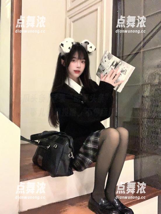 吃瓜头条 登录“吃瓜头条”,每次新鲜事儿都像投喂,不停舔屏啊!