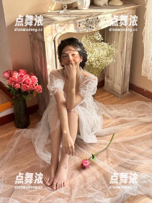 娱乐718 登录娱乐718,随便瞄一眼,心里想的是火花四射的瓜啊!