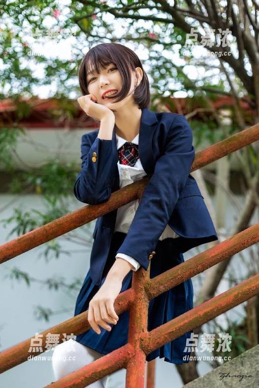 我要吃瓜 用‘www.我要吃瓜苹果版’拼成的大瓜,从此不再四处游荡!