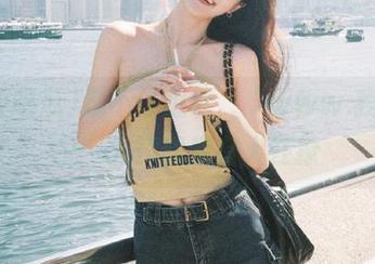 忍不住想说，“www.我要吃瓜”入口就像有人在撩