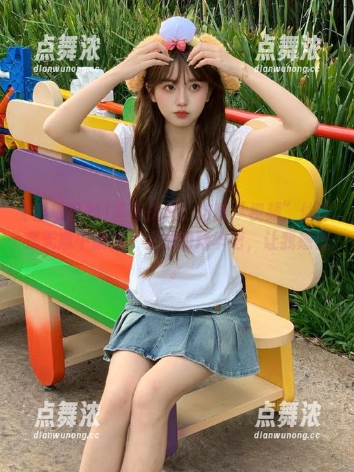黑哥扒料 黑哥扒料:这则“视频”估计是无意中捕捉了生活的精华吧,让我感慨。