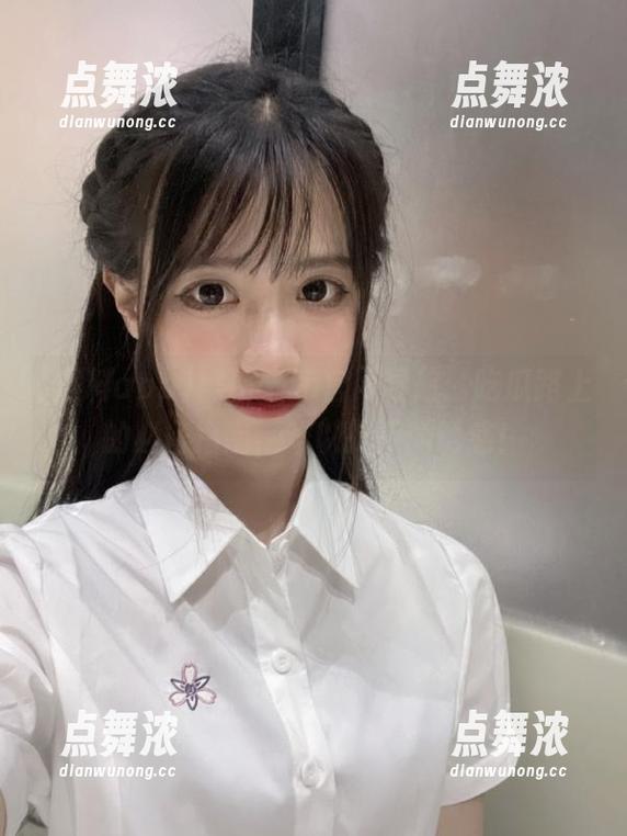 黑料app 黑料app官网导航:吃瓜路上的必备指南,难以抗拒的诱惑!