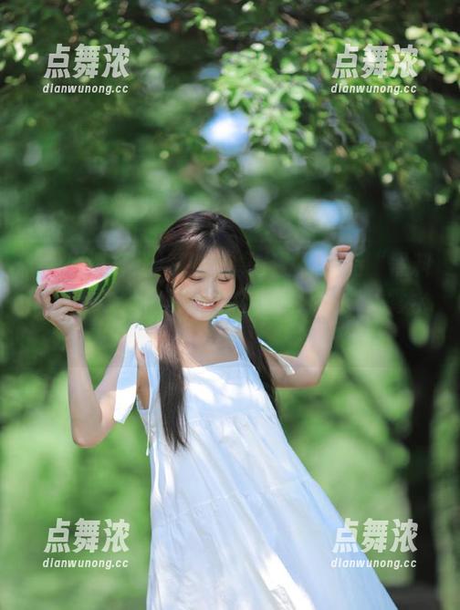 黑料不打烊 我在安卓上默默支持“黑料不打烊”,但是那个内容我还是一头雾水!