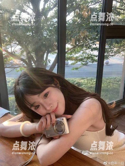 黑料不打烊 “黑料不打烊”更新了,附送“永不迷路”下载地址,心情像花儿一样绽放。