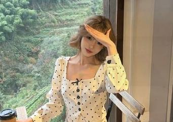 看黑料吃瓜资源视频，深夜看得我心在撩动～