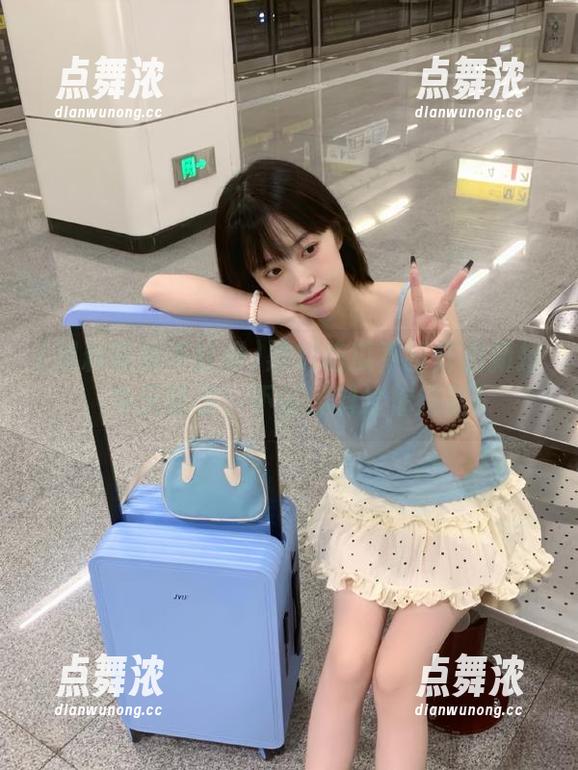 黑料吃瓜不打烊 黑料吃瓜不打烊出新招,今天登录,不怕爆料给你洗脑!