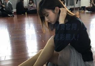 登录黑料吃瓜网页官网，光环笼罩下的瓜民也跟着变得光彩照人！