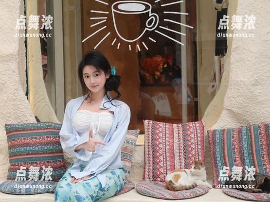 黑料正能量 黑料正能量zzzttt网址:什么神奇传送门能把八卦送到你手上?
