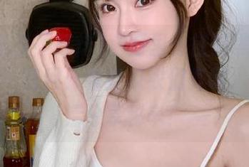 “万里长征篇黑料永久不打烊”官网：各路瓜农们齐聚，争先恐后分享秘辛！
