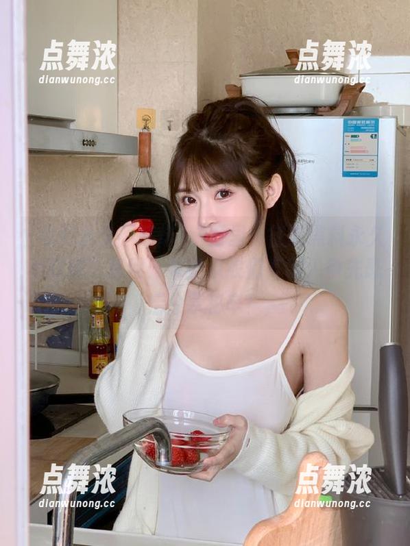 黑料永久不打烊 “万里长征篇黑料永久不打烊”官网:各路瓜农们齐聚,争先恐后分享秘辛!