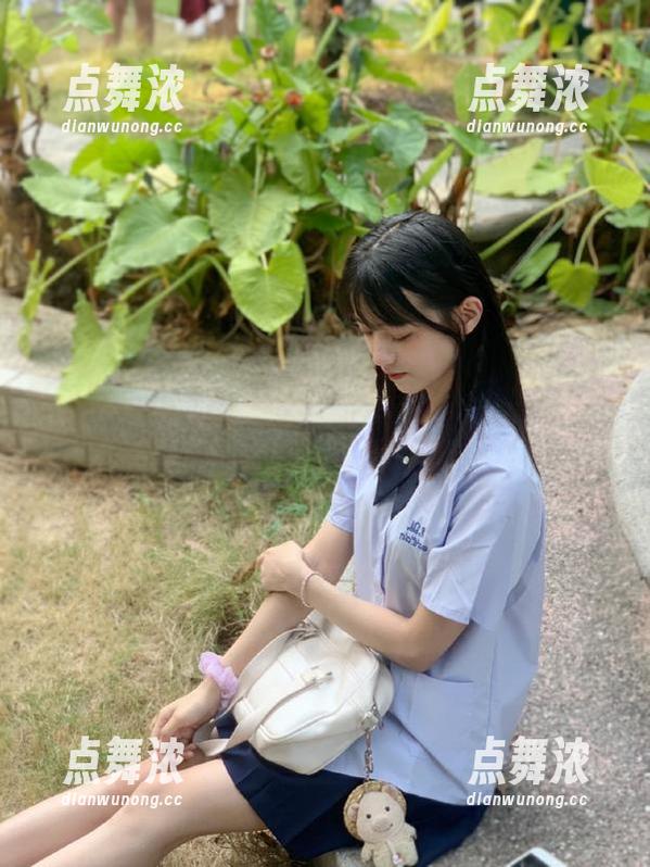 黑料社 黑料社吧app直达你心底,八卦的火花要嗨起来!