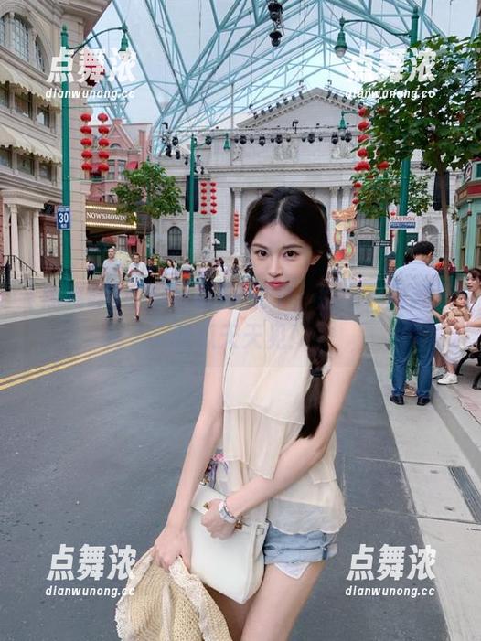 黑料网 收藏黑料网APP,别问,问就是吃瓜天天见!