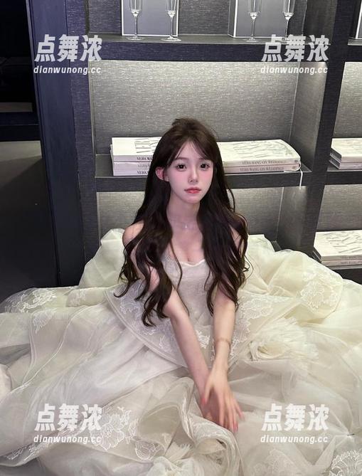 黑料网 永不迷路的黑料网app,下载就能一手掌握第一手信息!