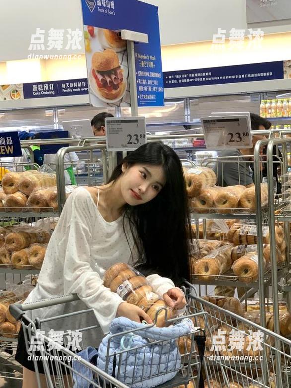 永不迷路，黑料网在线看，偷偷吃着瓜，心里那个满意啊……