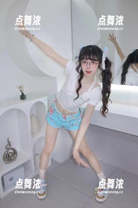 一键直达黑料网，在线看瓜的同时也在自我审视？