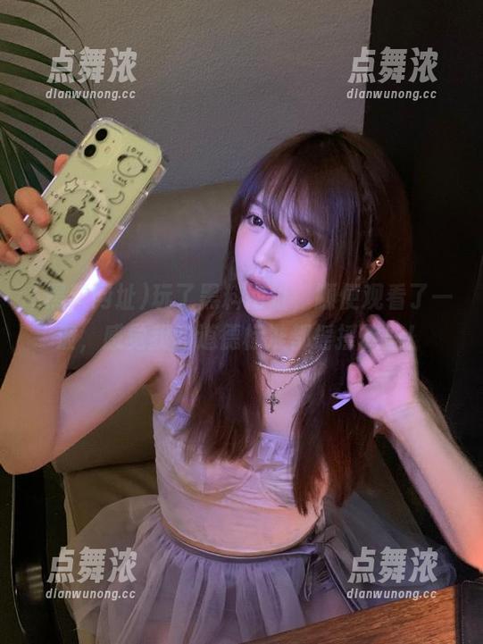 黑料网址 玩了黑料网址,顺便观看了一波,感觉我的道德标准都摇摇欲坠!