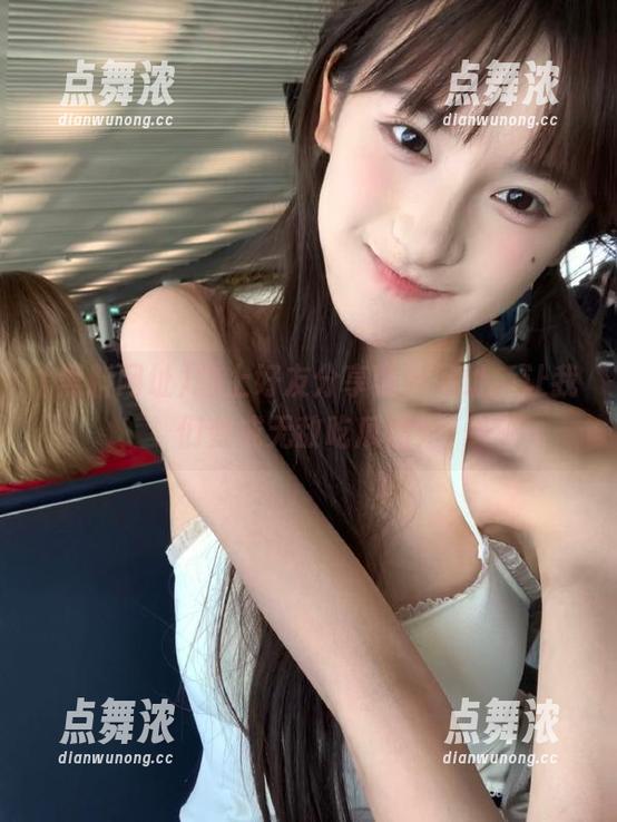 黑料网址 拉上好友分享黑料网址,让我们变成无敌吃瓜团!