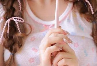 “黑料老司机”网站：今天又学习了几招，嫉妒咋办？