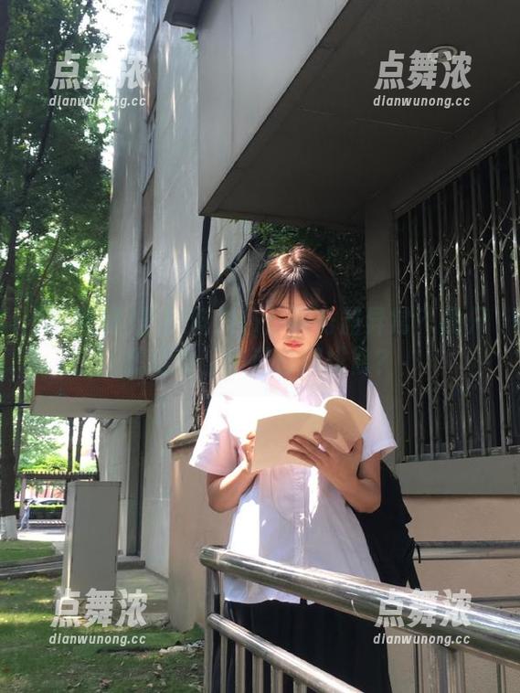黑网料 黑网料发布:服务器异常?我只想吃瓜,难道也得排队?